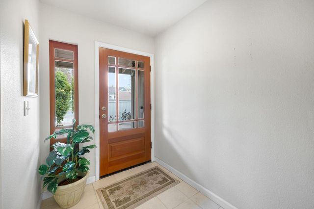 1317 Lake Blvd, Davis, CA 95616