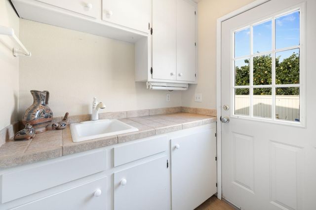 1317 Lake Blvd, Davis, CA 95616