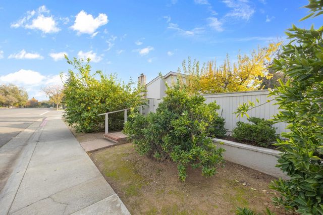 1317 Lake Blvd, Davis, CA 95616