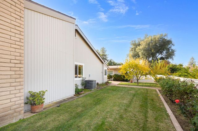 1317 Lake Blvd, Davis, CA 95616