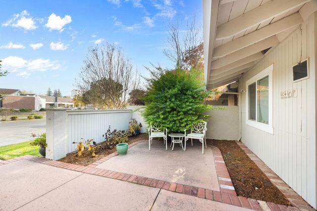 1317 Lake Blvd, Davis, CA 95616