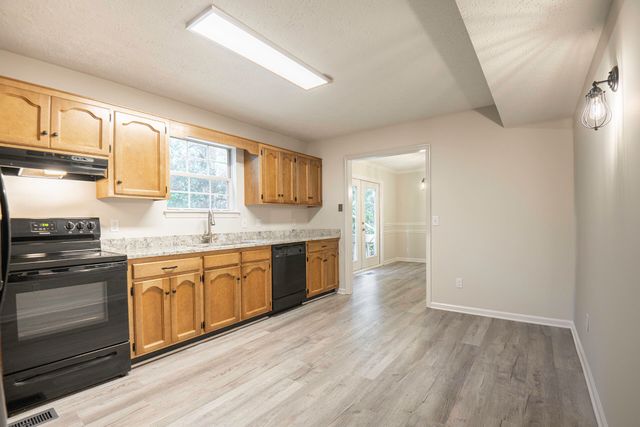 6817 Ridge Creek Drive, Ooltewah, TN 37363