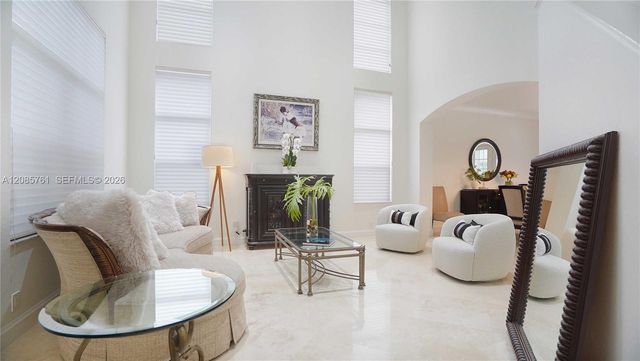1606 Victoria Pointe Circle, Weston, FL 33327