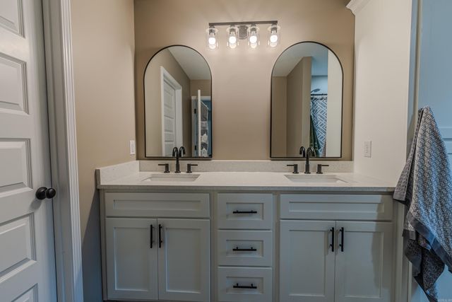901 S 59TH STREET, Paragould, AR 72450