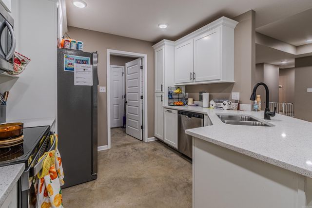 901 S 59TH STREET, Paragould, AR 72450