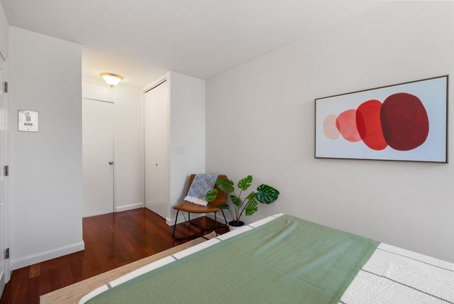 29 Concord Avenue 705, Cambridge, MA 02138