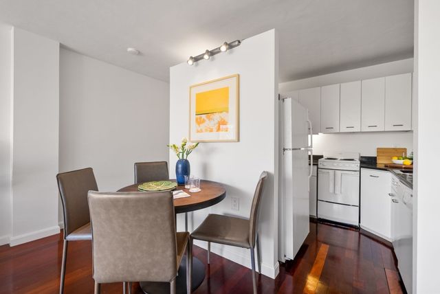 29 Concord Avenue 705, Cambridge, MA 02138