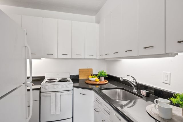 29 Concord Avenue 705, Cambridge, MA 02138
