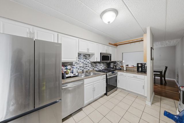 6490 N Northwest Highway 1C, Chicago, IL 60631