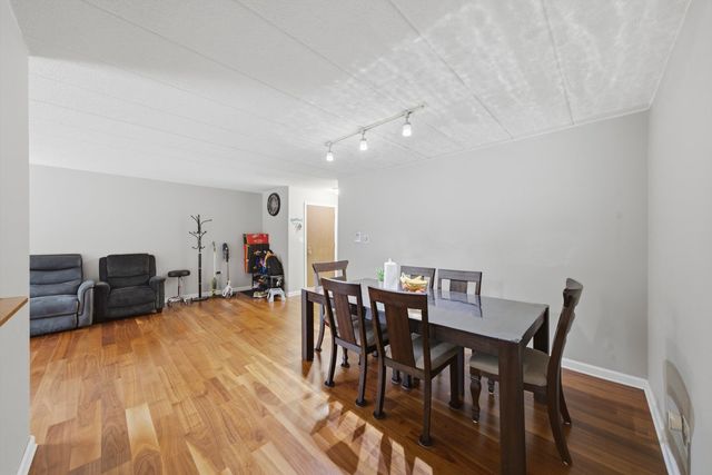6490 N Northwest Highway 1C, Chicago, IL 60631