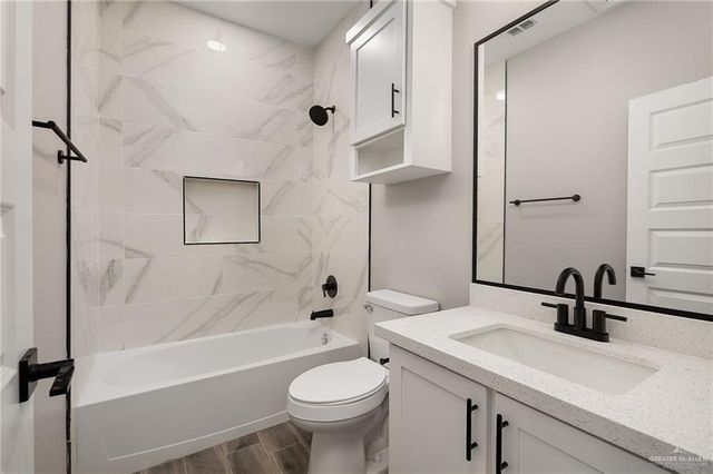 2801 Bald Cypress Avenue, Weslaco, TX 78599