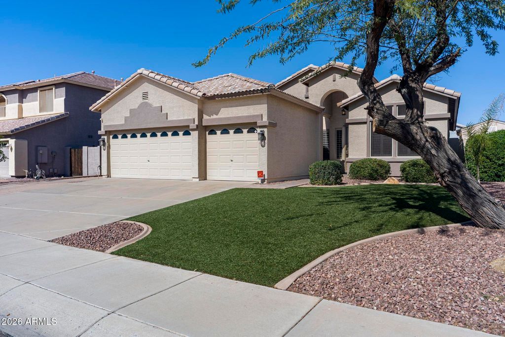 7536 W ALEXANDRIA Way, Peoria, AZ 85381