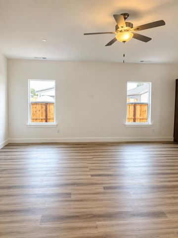 3802 Via Capitola, Madera, CA 93637