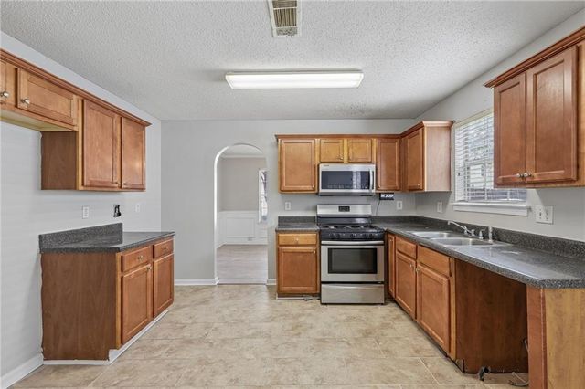 531 Jake Trail, Jonesboro, GA 30238