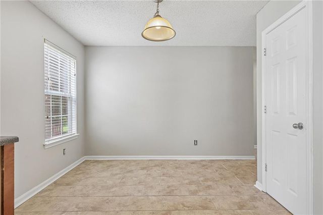 531 Jake Trail, Jonesboro, GA 30238