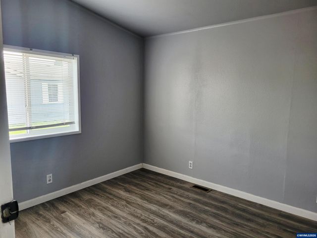 4722 Wyoming Cir NE, Salem, OR 97305