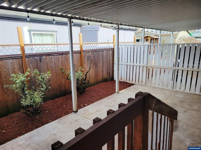 4722 Wyoming Cir NE, Salem, OR 97305