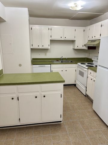 370 Wallace Rd Apt C14, Nashville, TN 37211