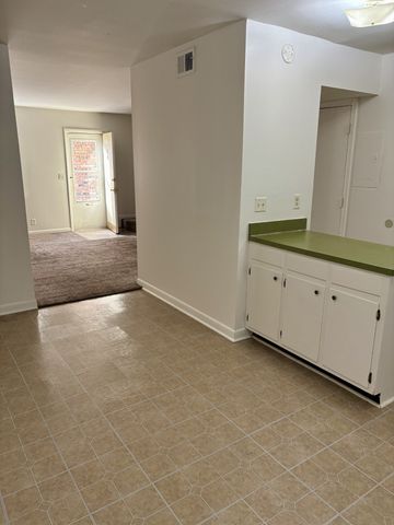 370 Wallace Rd Apt C14, Nashville, TN 37211