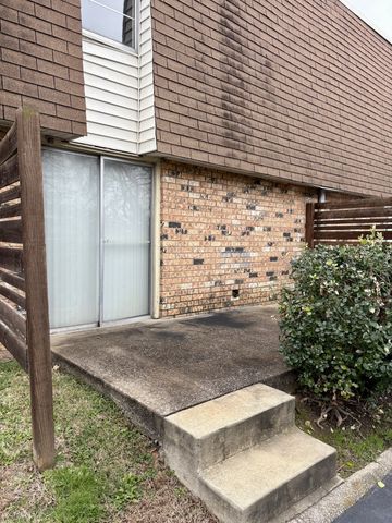 370 Wallace Rd Apt C14, Nashville, TN 37211