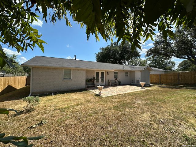 1023 MOREY PEAK DR, San Antonio, TX 78213