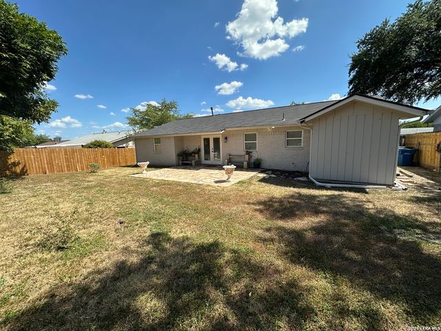 1023 MOREY PEAK DR, San Antonio, TX 78213