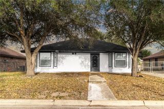 312 N Alamo Street, Alton, TX 78573