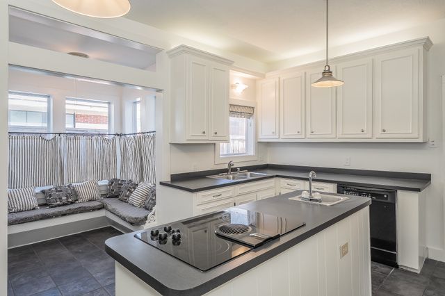 2412 Kenley Street, Fort Worth, TX 76107