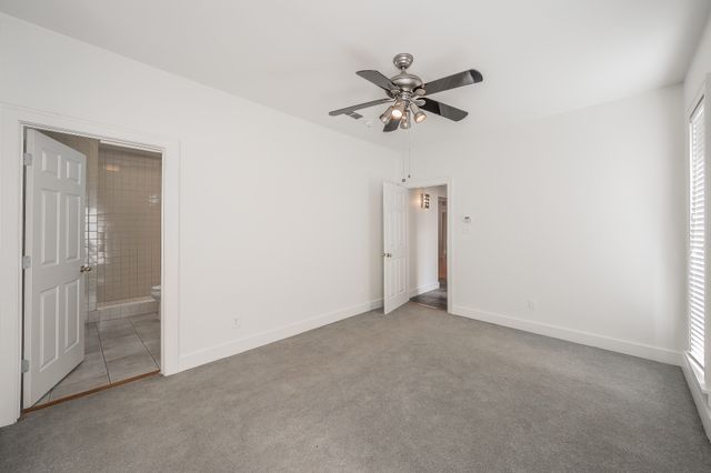 2412 Kenley Street, Fort Worth, TX 76107