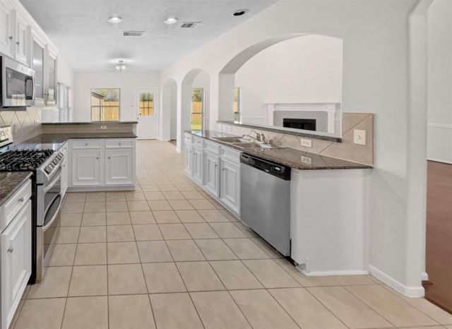 622 Manchester Trail Drive, Spring, TX 77373