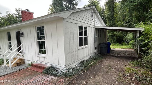 134 S Navassa Road, Leland, NC 28451