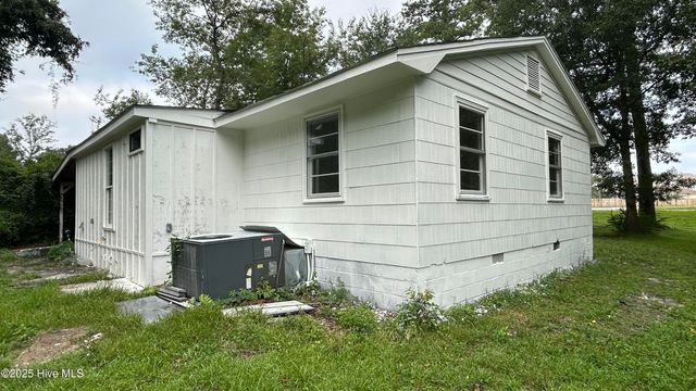 134 S Navassa Road, Leland, NC 28451