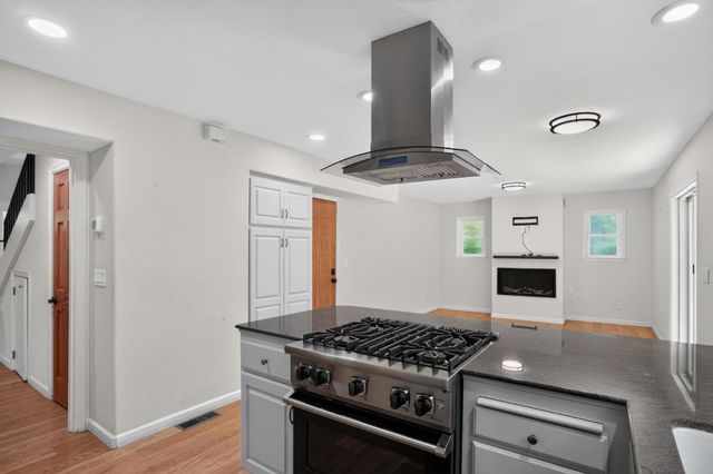 650 Tabor Way, Scotts Valley, CA 95066