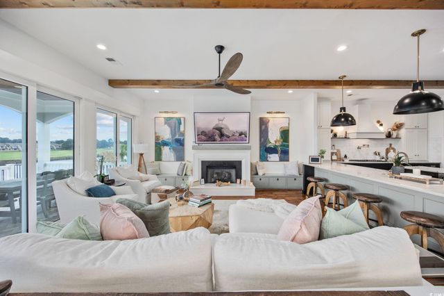 400 West Palms Dr., Myrtle Beach, SC 29579