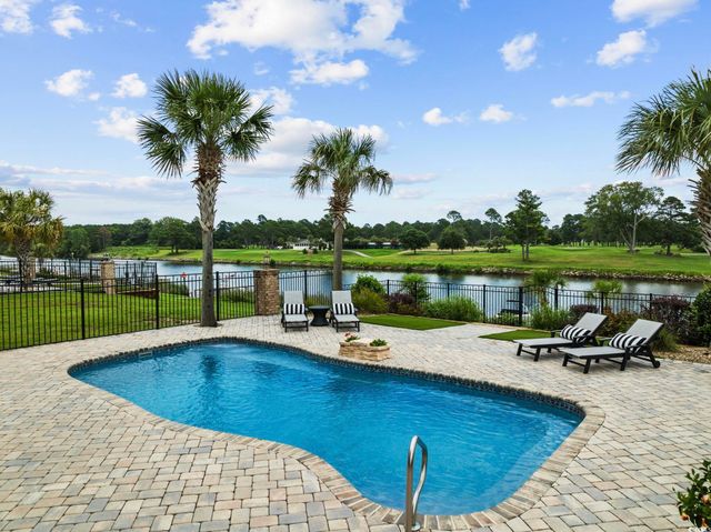 400 West Palms Dr., Myrtle Beach, SC 29579