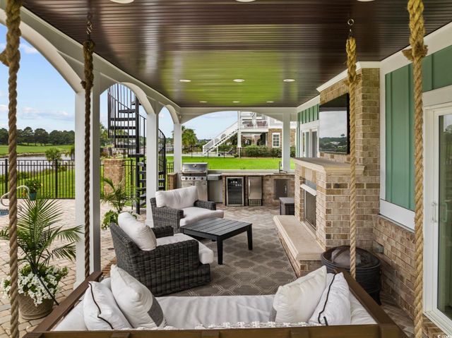 400 West Palms Dr., Myrtle Beach, SC 29579