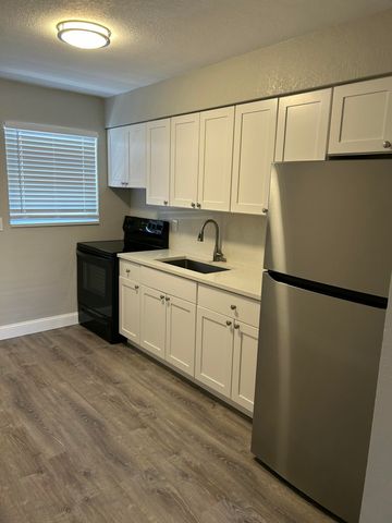 628 N M Street, Lake Worth Beach, FL 33460