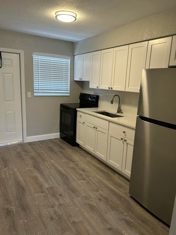 628 N M Street, Lake Worth Beach, FL 33460