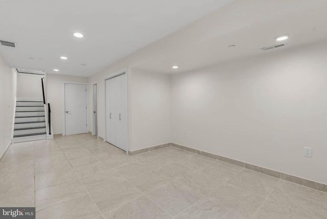 2215 LEAGUE ST, Philadelphia, PA 19146