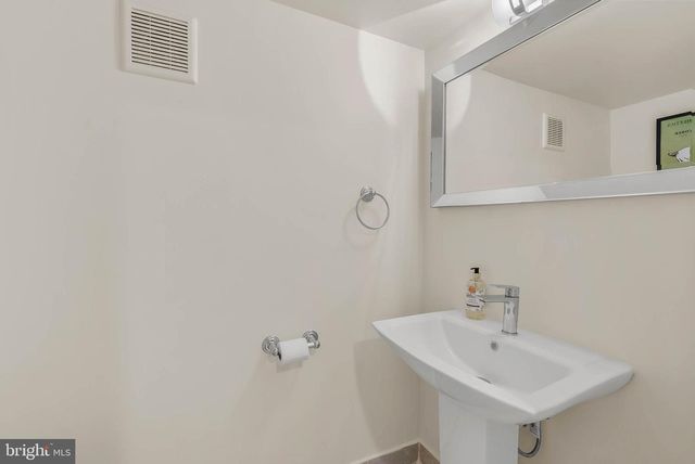 2215 LEAGUE ST, Philadelphia, PA 19146