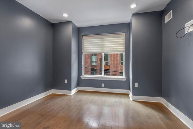 2215 LEAGUE ST, Philadelphia, PA 19146
