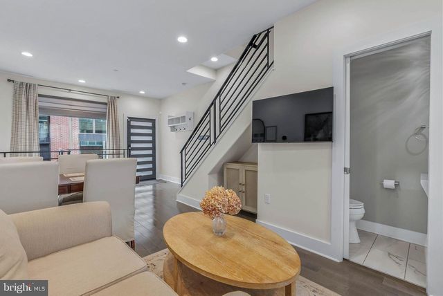2215 LEAGUE ST, Philadelphia, PA 19146