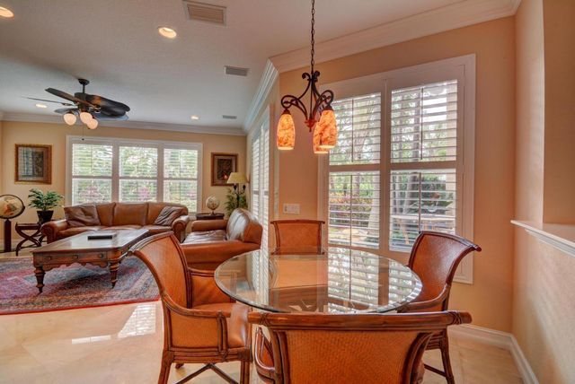 8957 Sandy Crest Lane, Boynton Beach, FL 33473