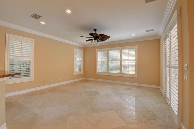 8957 Sandy Crest Lane, Boynton Beach, FL 33473