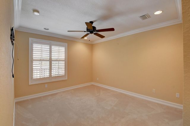 8957 Sandy Crest Lane, Boynton Beach, FL 33473