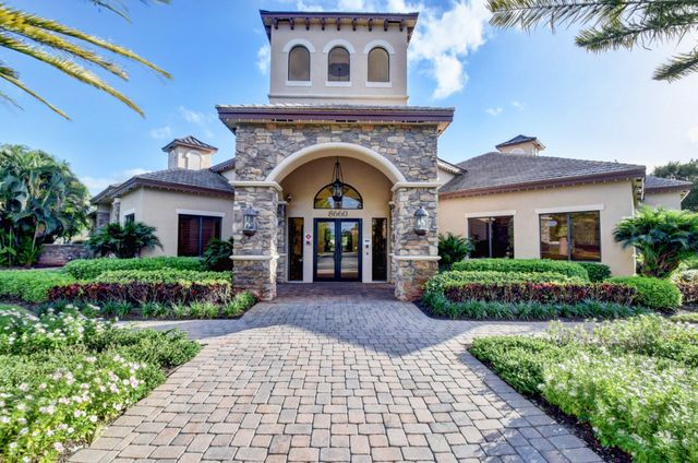 8957 Sandy Crest Lane, Boynton Beach, FL 33473