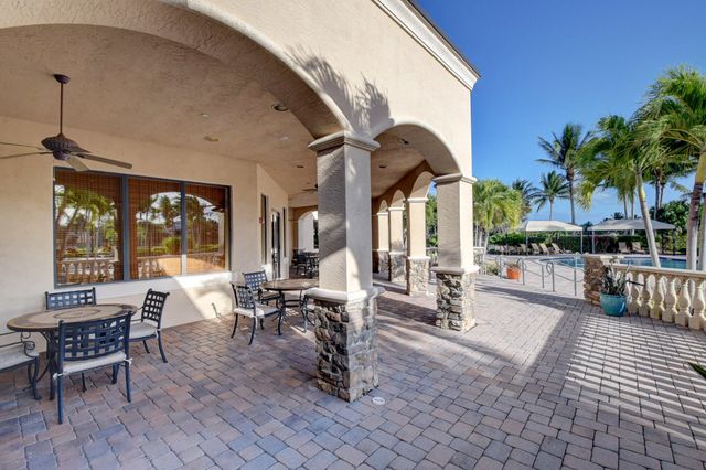 8957 Sandy Crest Lane, Boynton Beach, FL 33473