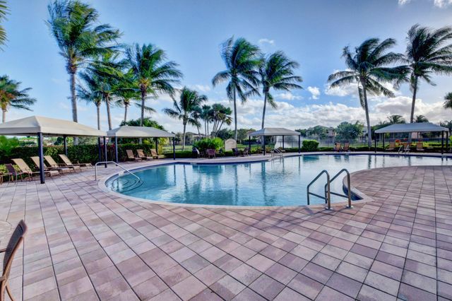 8957 Sandy Crest Lane, Boynton Beach, FL 33473