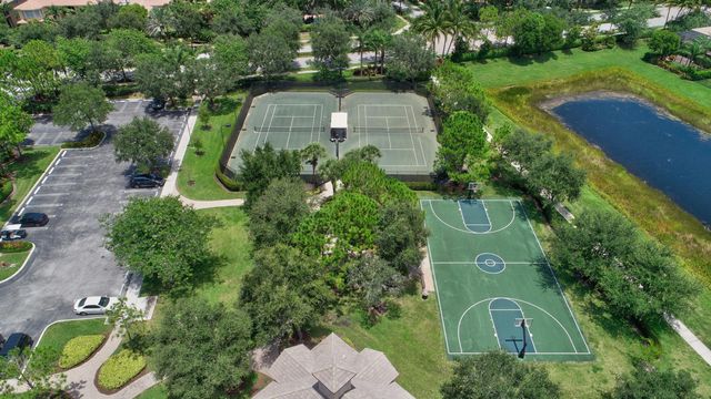 8957 Sandy Crest Lane, Boynton Beach, FL 33473