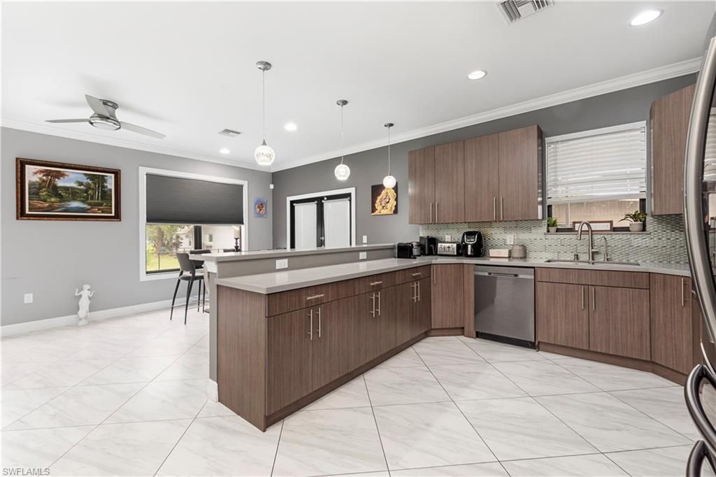 2360 Burton AVE, FORT MYERS, FL 33907 — photo 3